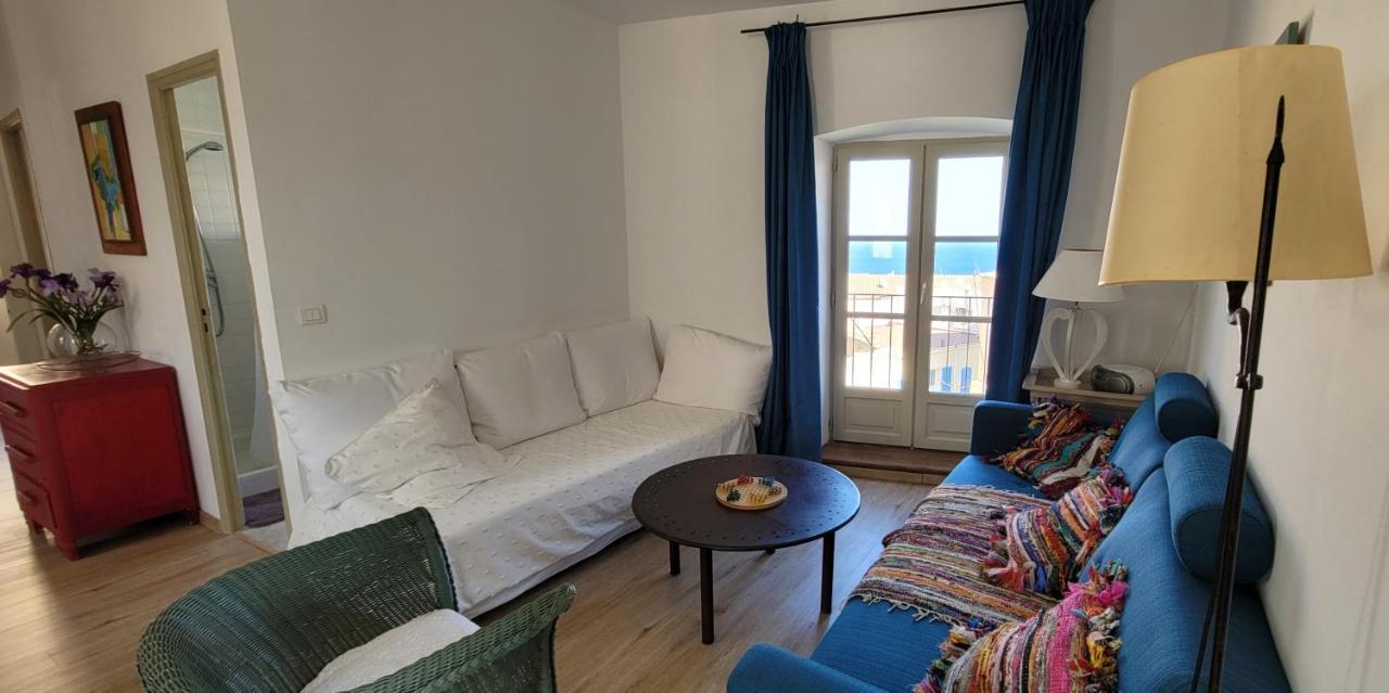 Casa Anna Apartment Калви Екстериор снимка