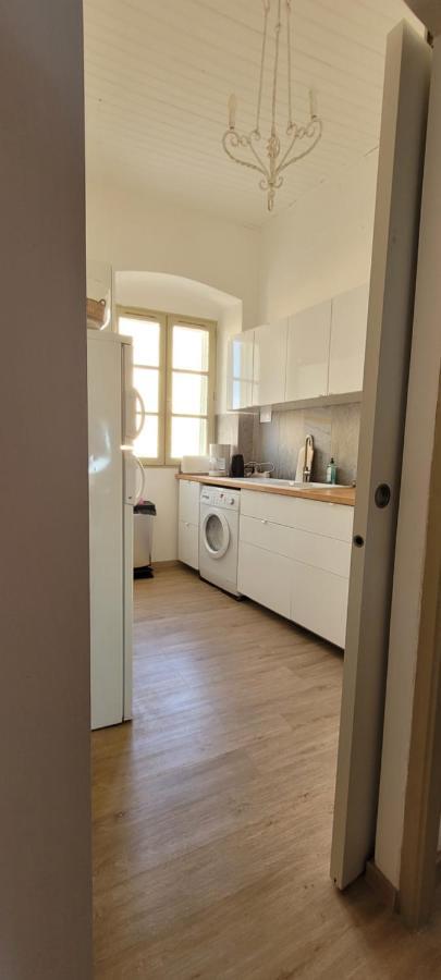 Casa Anna Apartment Калви Екстериор снимка