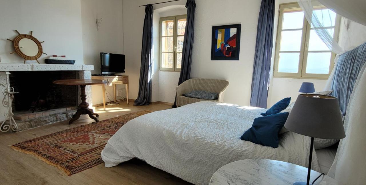 Casa Anna Apartment Калви Екстериор снимка